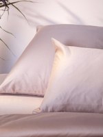 Набор наволочек из премиального сатина бежевого цвета из коллекции essential, 50х70 см