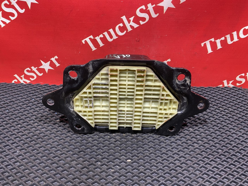 Подушка двигателя задняя 2018г.