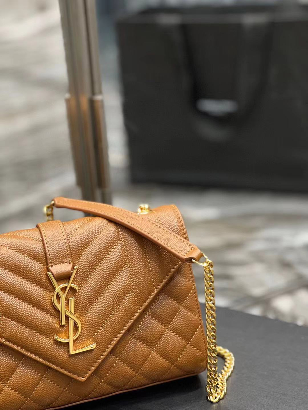 Saint Laurent Envelope Bag 21 cm