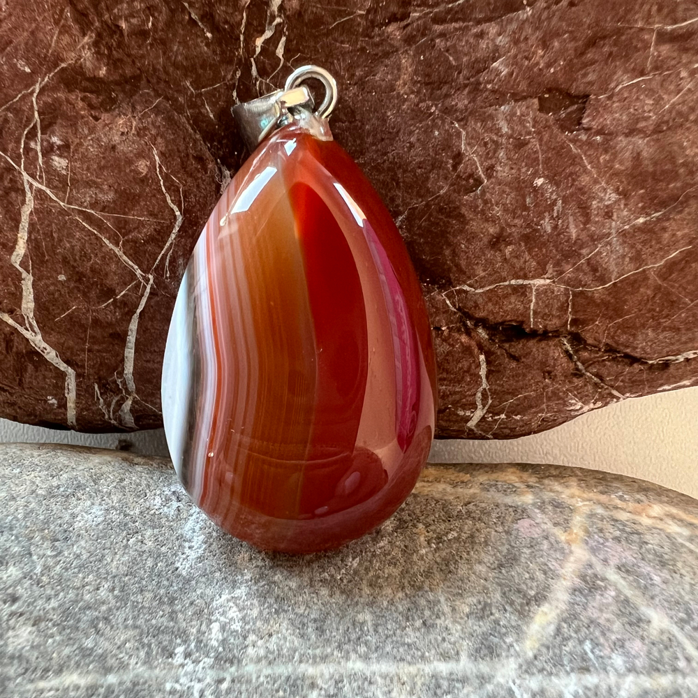 Кулон. Сардоникс