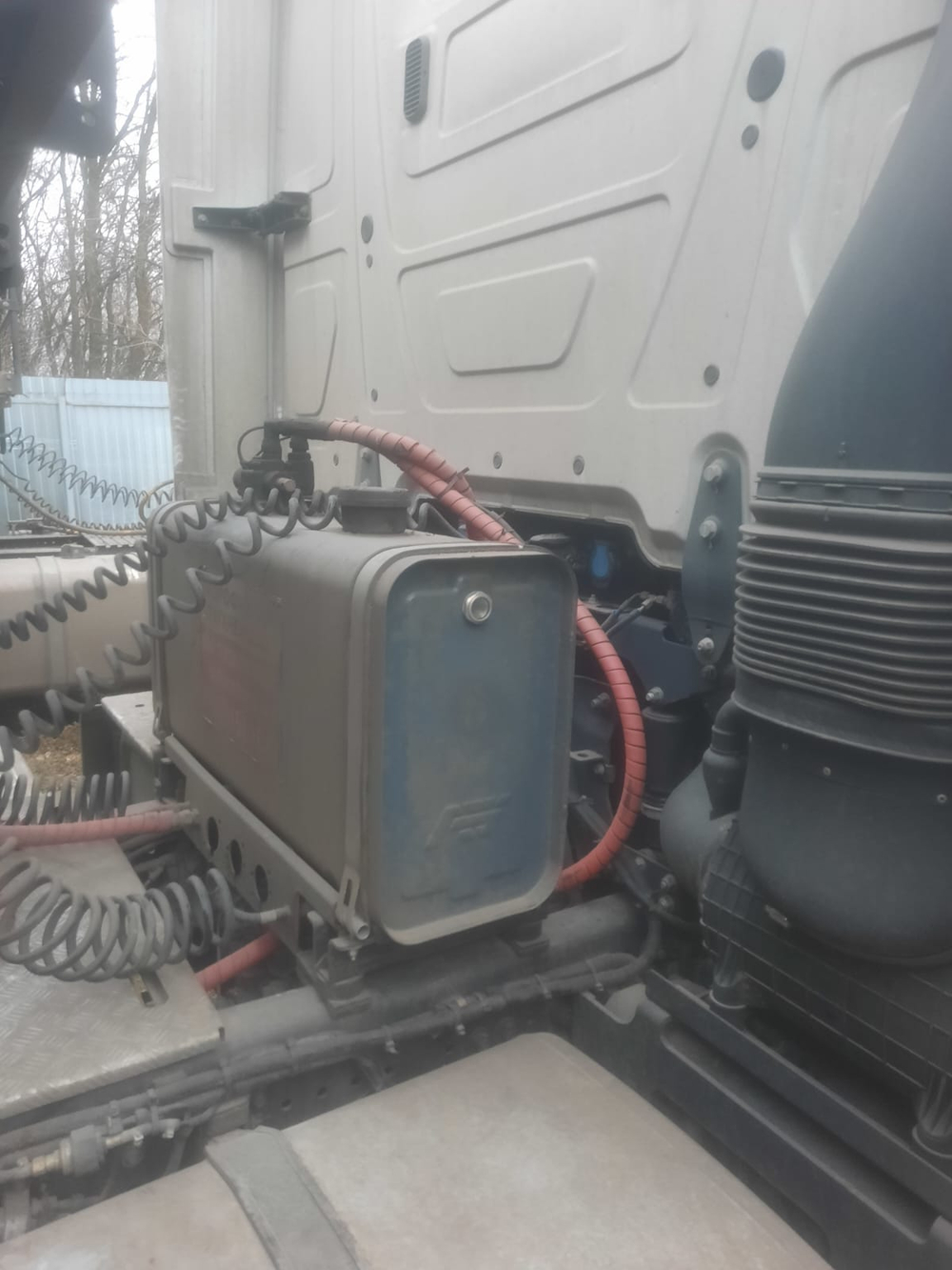 КамАЗ 54901 4x2 Седельный тягач 54901-92 АКПП (Дизельный, 12,0 л, 450 л.с., АТ)