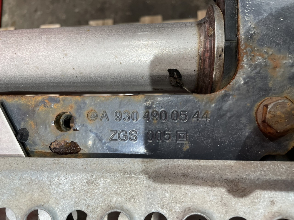 Глушитель основной в сборе