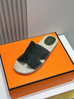 Шлепанцы Hermes
