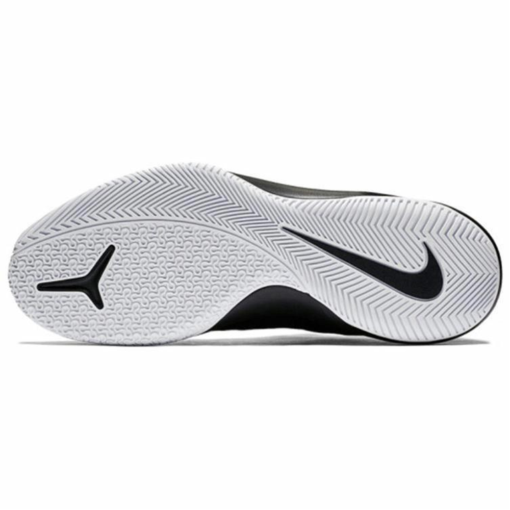 Кроссовки Nike Air Versitile 2