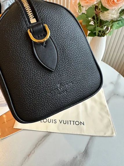 Сумка Louis Vuitton Speedy 20 с плечевым ремнем черный
