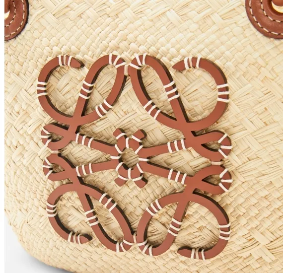 Сумка LOEWE Anagram из пальмы ирака и кожи
