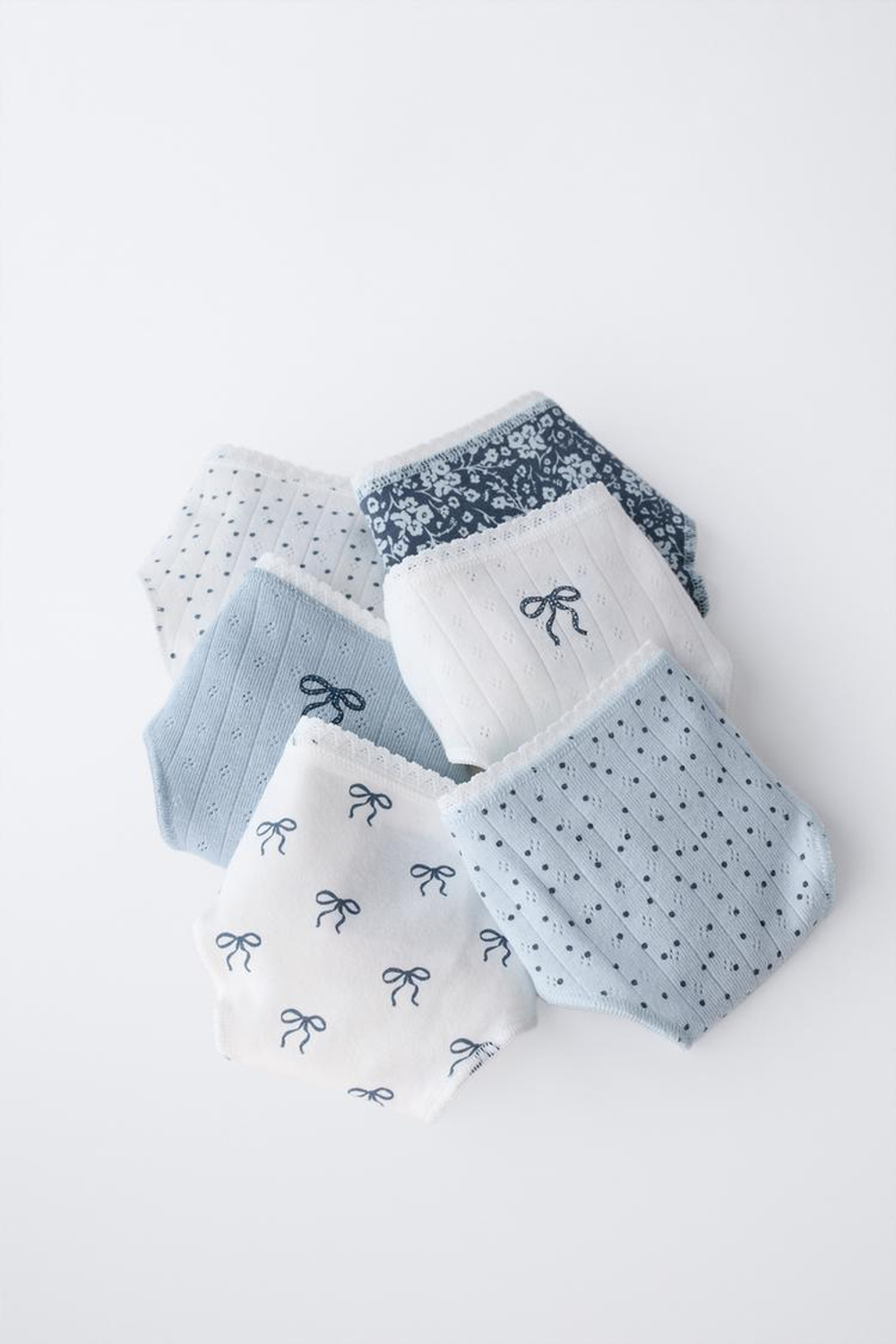 ZARA НАБОР ИЗ ШЕСТИ ТРУСОВ С БАНТИКАМИ, ЭКРЮ/СИНИЙ
