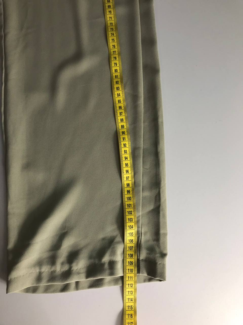 Брюки Zarina прямые, визуально на 42 размер