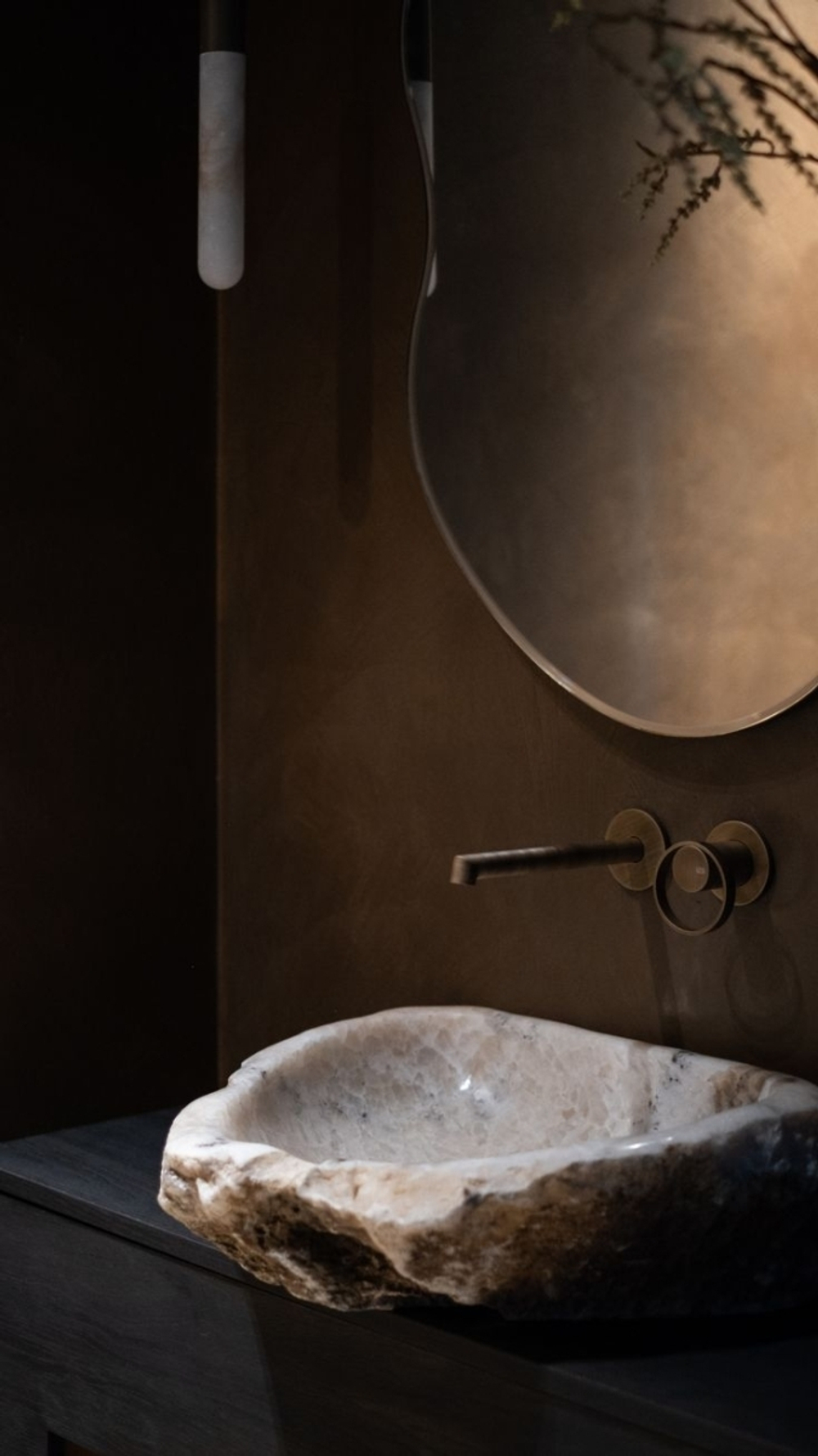 Смеситель для раковины Gessi Anello, настенный, длинный излив, встраиваемый, цвет Black Metal Brushed PVD