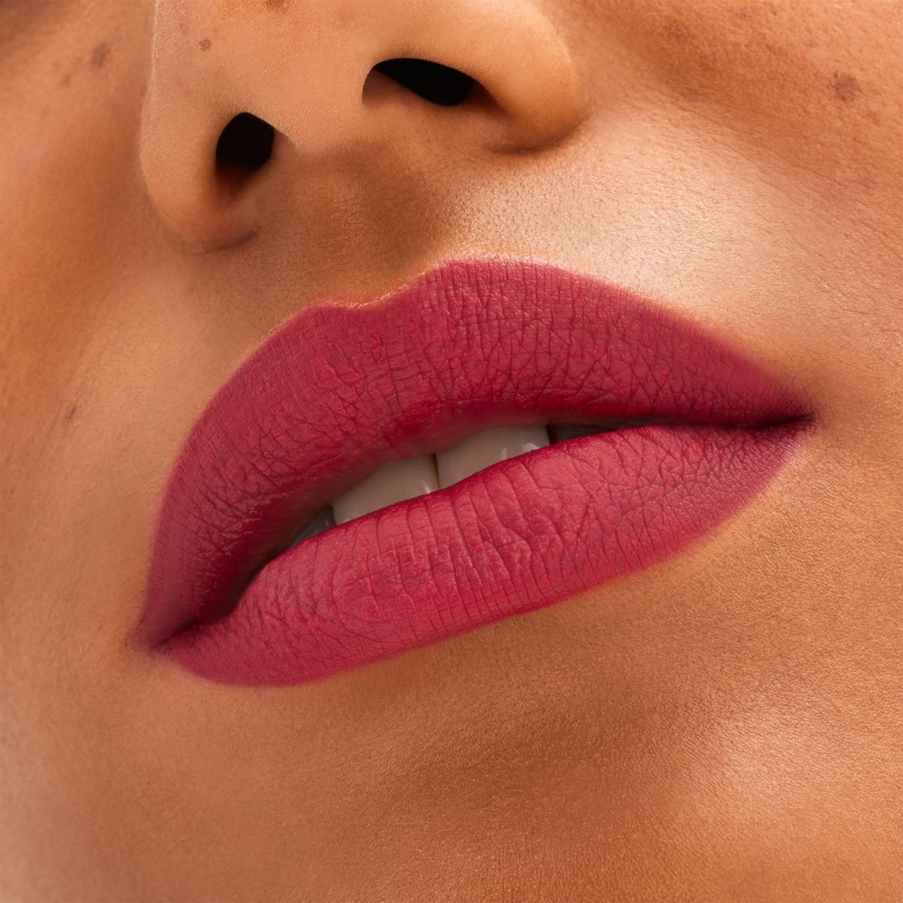 MAC Cosmetics Locked Kiss 24h Lipstick - Стойкая помада с матовым эффектом, 1,8 g