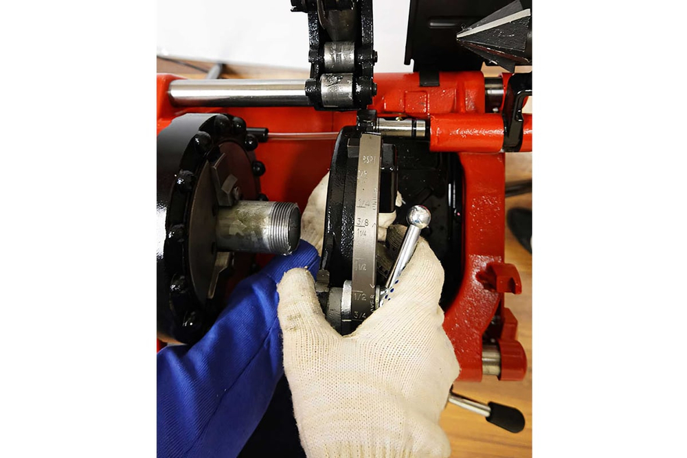 Резьбонарезной станок VOLL V-Matic A2