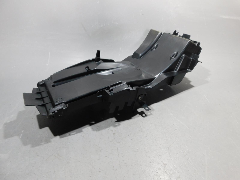 Подкрылок  Honda CB1300SF 80200-MEJ-D110 022805