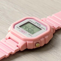 Часы Casio LA-20WH-4A1