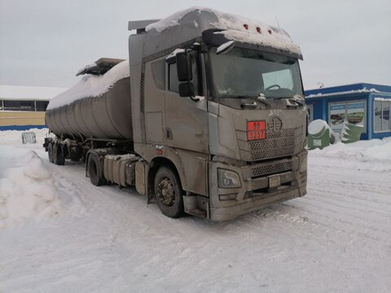FAW JH6 4x2 Седельный тягач CA4180P25K15E5A80 (Дизельный, 11,6 л, 453 л.с., АТ)