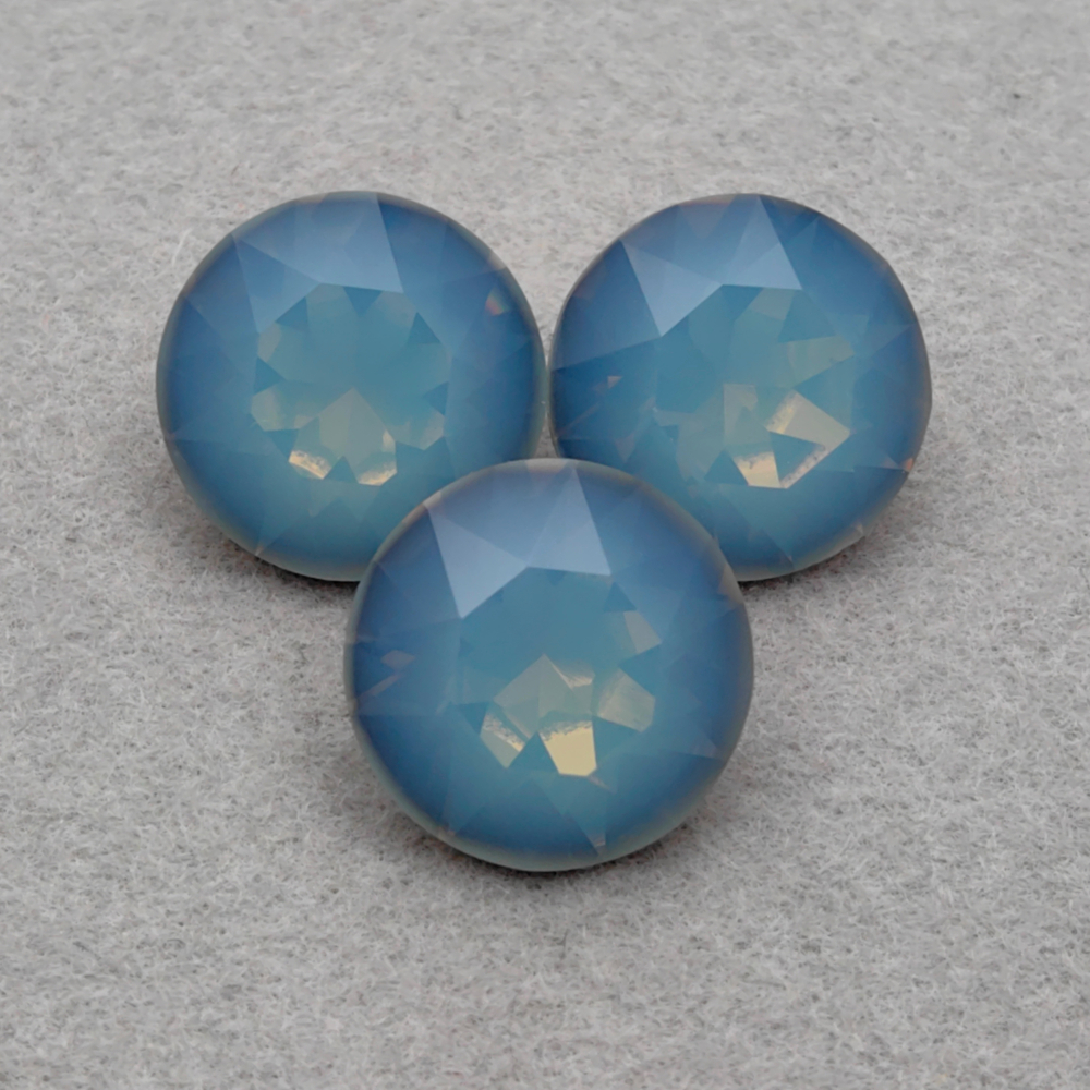Swarovski 1088 XIRIUS Chaton, White Opal Star Shine F
