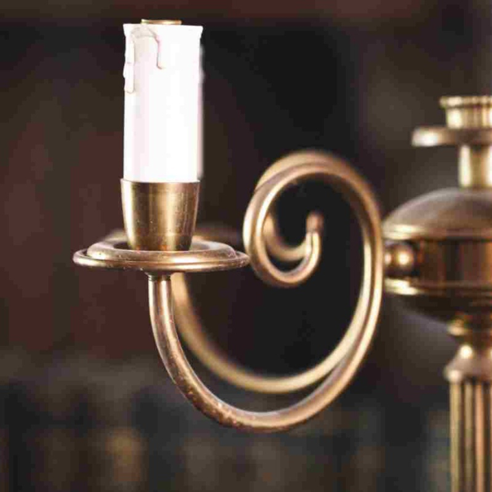 Напольный торшер в классическом стиле