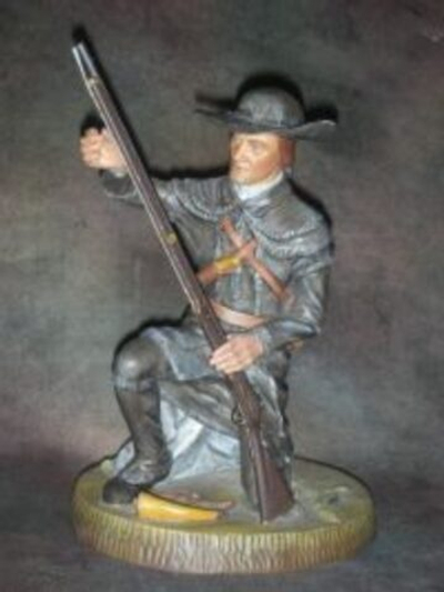 Статуэтка. Фарфор. Солдат революционер стрелкового батальона 1776. Royal Doulton. Англия