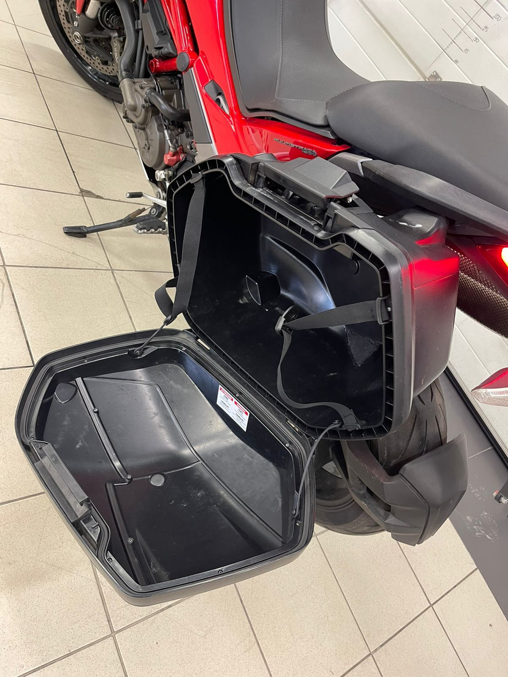 Мотоцикл Ducati Multistrada 1200 S 2016