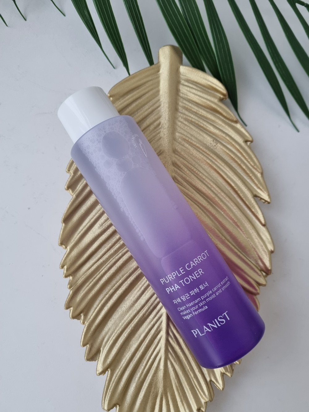 Тонер-эксфолиант для лица с экстрактом фиолетовой моркови DAENG GI MEO RI Planist Purple Carrot PHA Toner (300 мл)