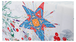 Скатерть 168х350см Mix&Match Home Счастливая звезда белая с принтом