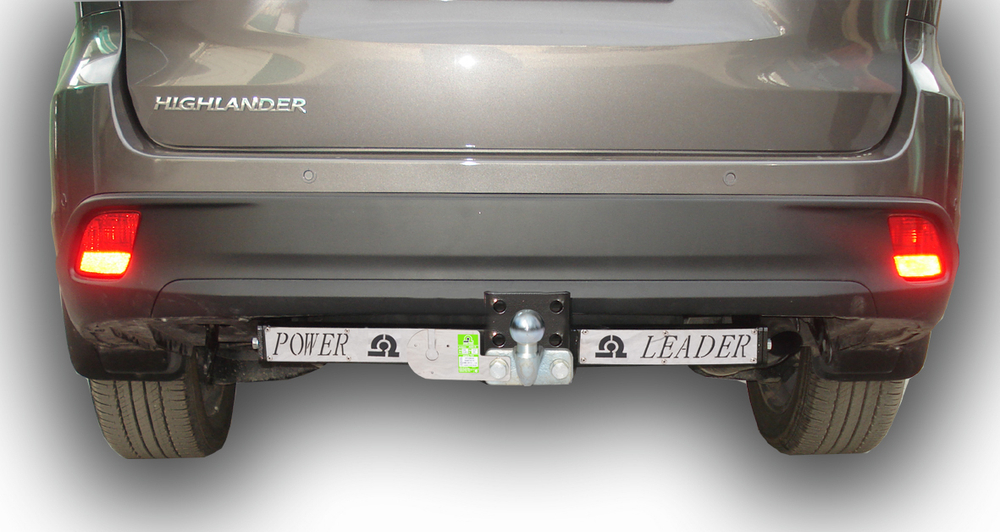 Фаркоп(прицепное) Лидер-Плюс для TOYOTA HIGHLANDER (XU50) 2013-... (С НЕРЖАВЕЮЩЕЙ ПЛАСТИНОЙ)(паспорт и сертификат в комплекте)(без электрики)T120-F(N)