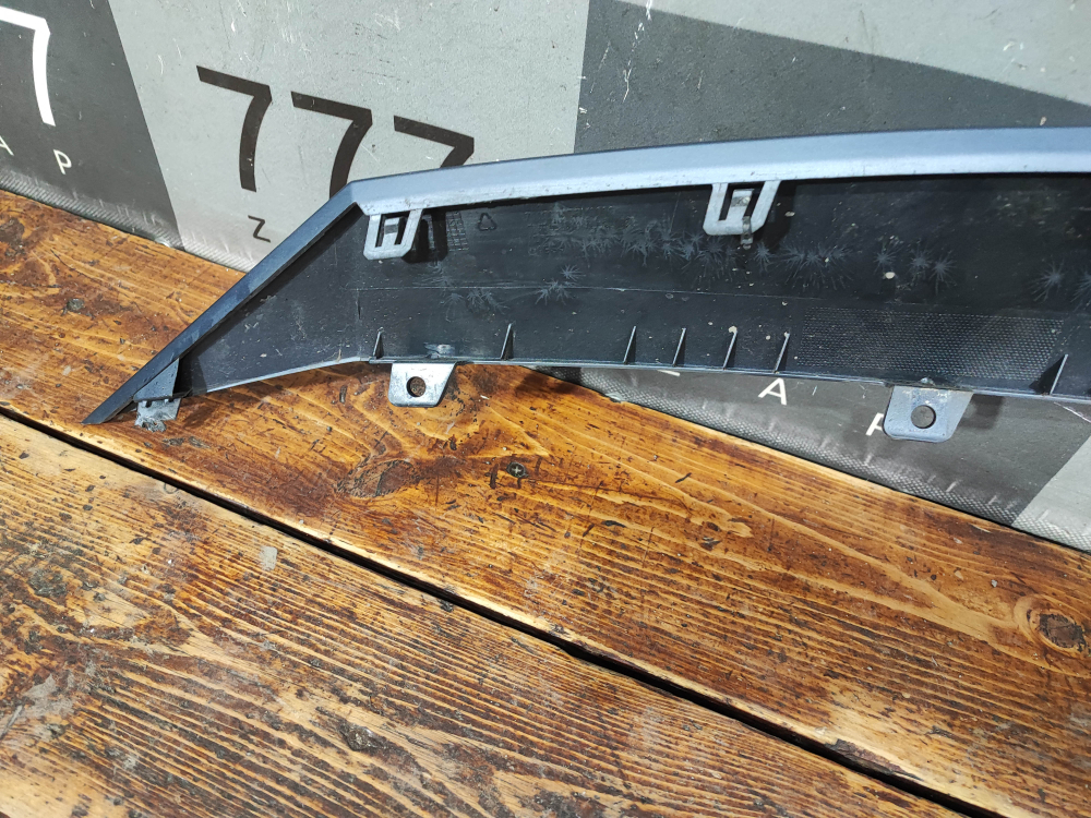 Накладка решетки радиатора GAC GS3 24-нв Б/У Оригинал 7110003CRV0000B99