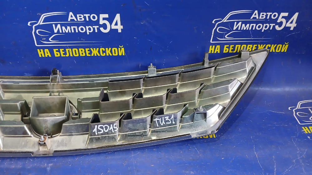 Решетка радиатора NISSAN PRESAGE 2003-2006