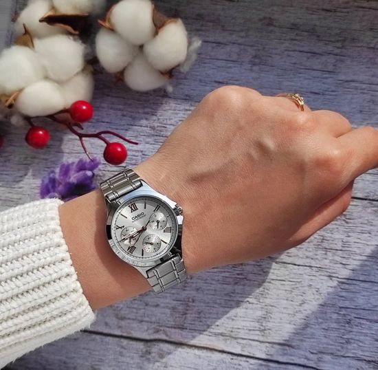 Женские наручные часы Casio LTP-V300D-7A2