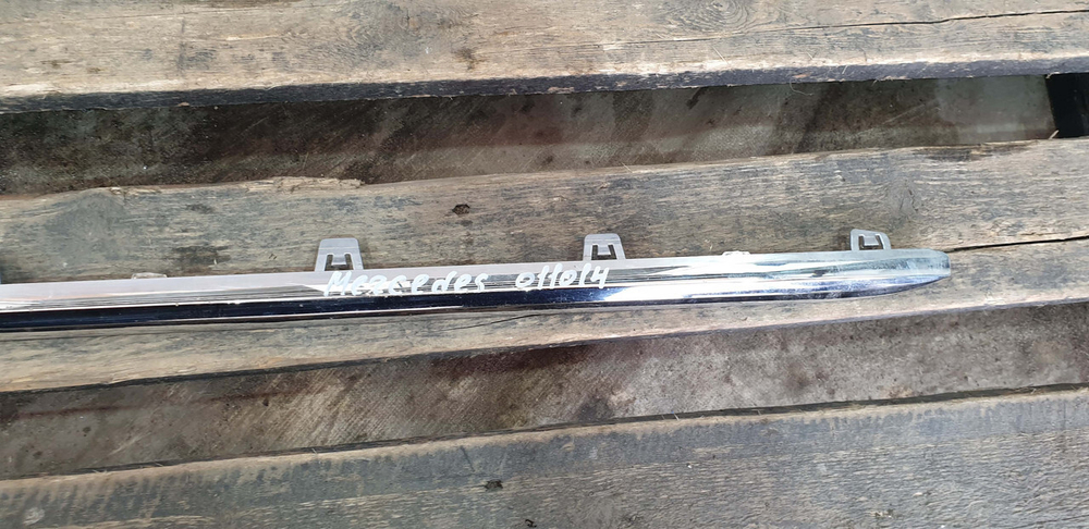 Молдинг порога левый Mercedes E (W213)  Б/У Оригинал A2136980362