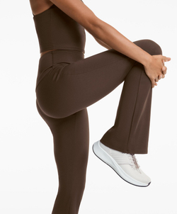 OYSHO Расклешенные брюки Comfortlux с высокой талией, темно-коричневый