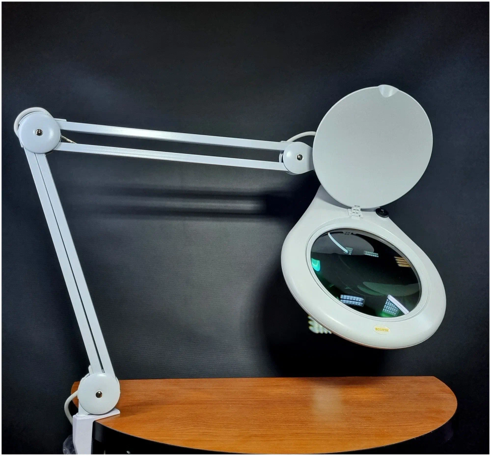 Бестеневая лампа-лупа на струбцине 178 мм