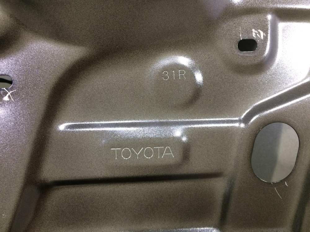 Дверь передняя правая Toyota RAV4 V (XA50) 18-нв Б/У Оригинал 6700142160