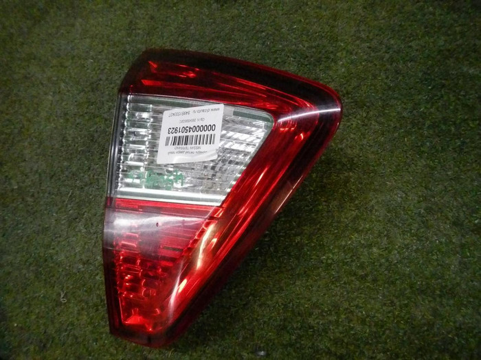 Фонарь левый внутренний Nissan Terrano (2014-2022)