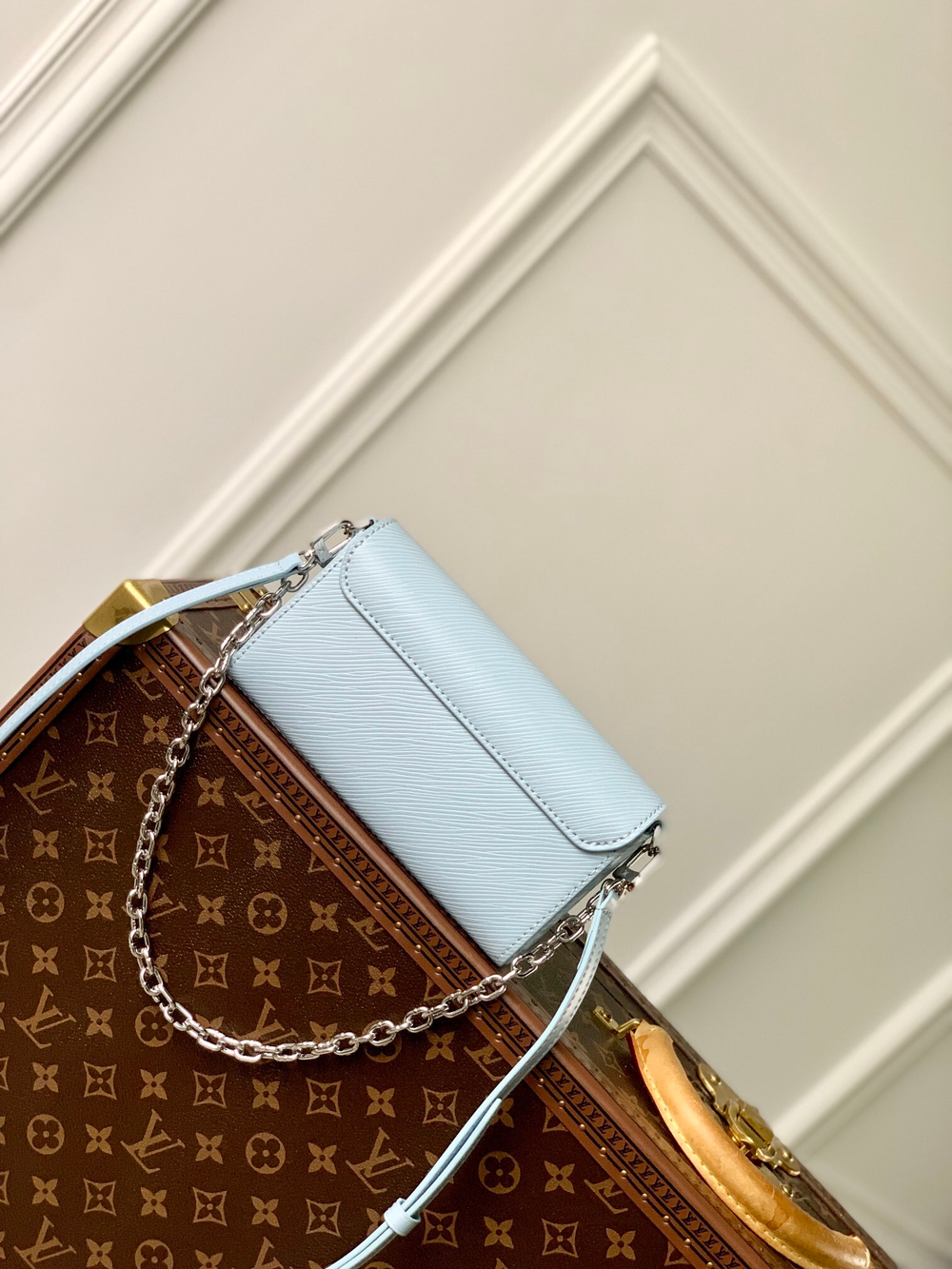 Louis Vuitton Twist West Pochette