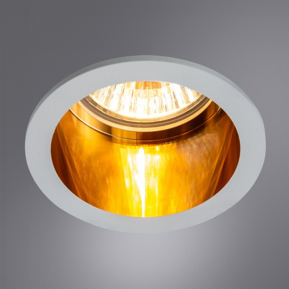 Встраиваемый светильник Arte Lamp A2165PL-1WH