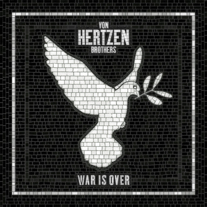 Von Hertzen Brothers / War Is Over (2LP)
