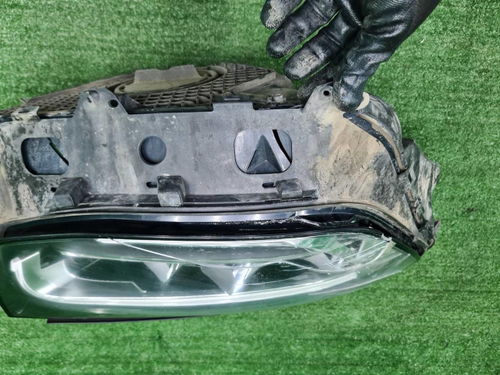 Битая Фара правая Mercedes GLC X253 (2019-2022) LED
