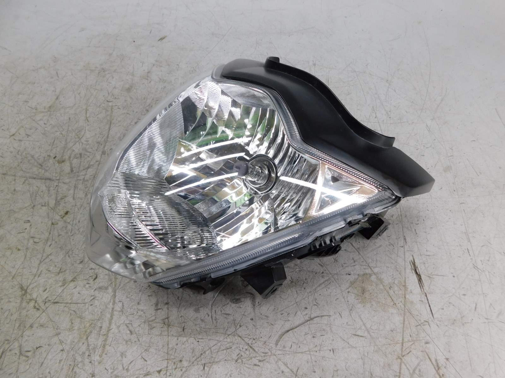 фара Suzuki Gixxer 150