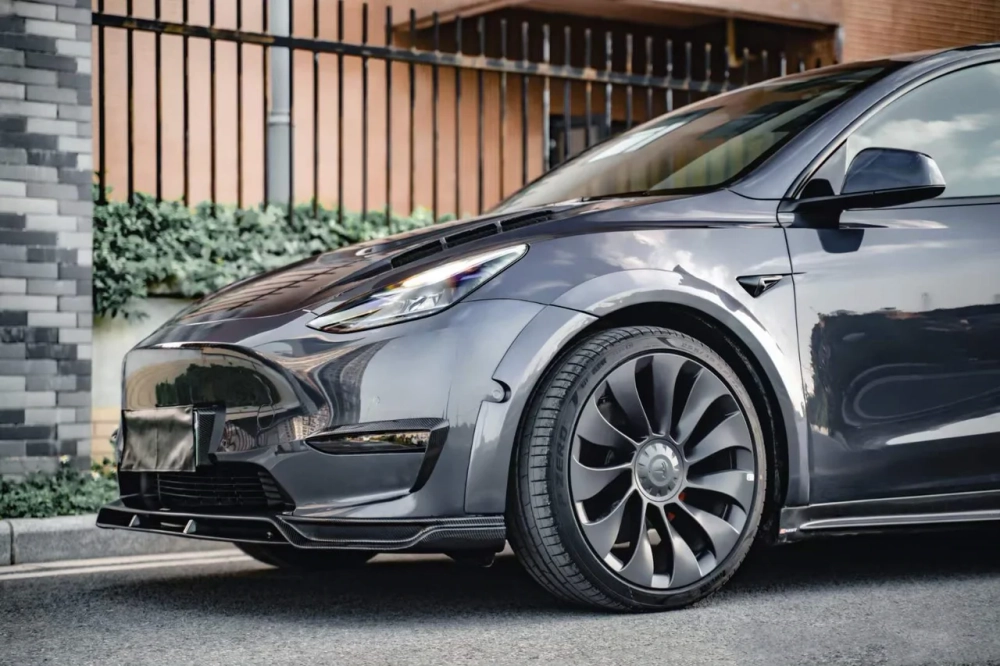 Карбоновый обвес для Tesla Model Y 2020+ Тесла