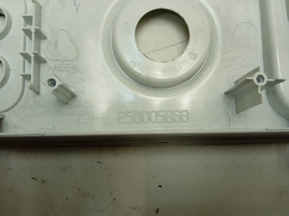 IWSE6125 кт128 Лицевая панель для стиральной машины Indesit 250005868 б/у