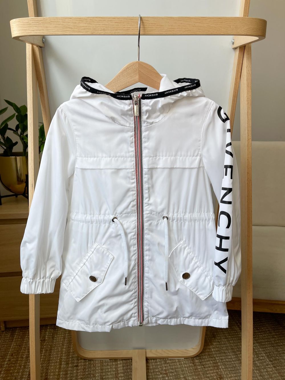Куртка Givenchy, 104