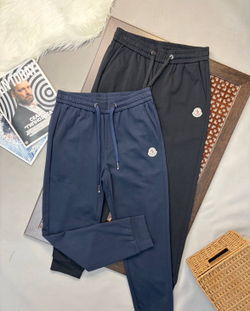 Спортивные штаны Moncler