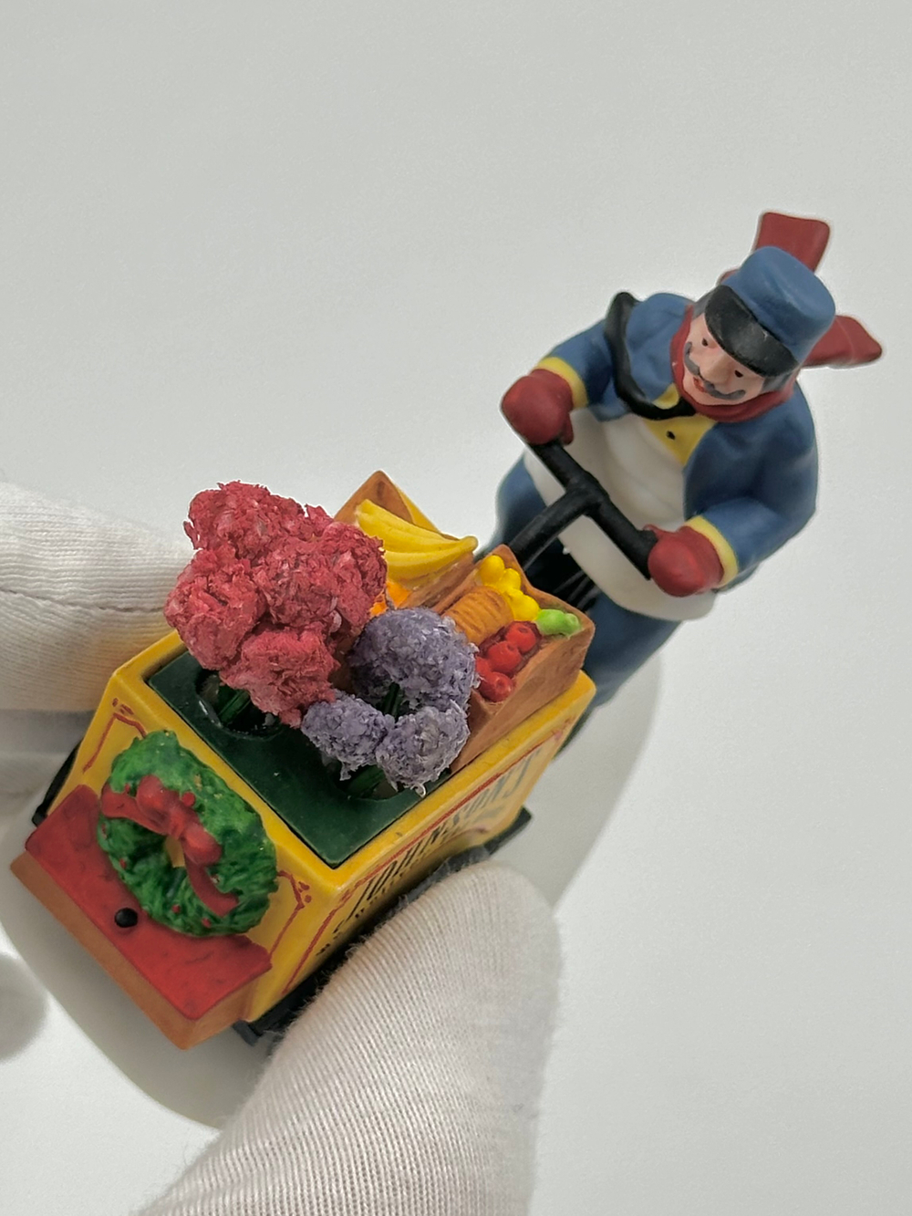 Фигурка Доставщик на велосипеде Department 56