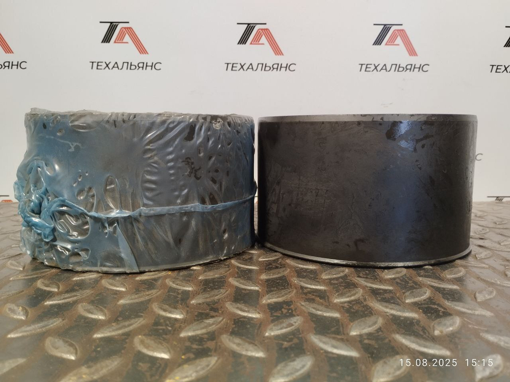 Втулка 21T-70-32160