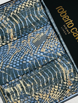 Постельное белье 2 спальное евро макси Roberto Cavalli Wild Damasco синее с золотом