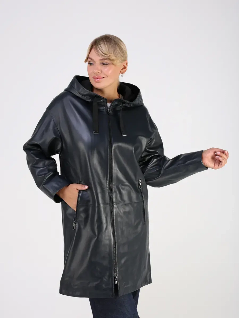 Кожаная куртка демисезонная с капюшоном длинная