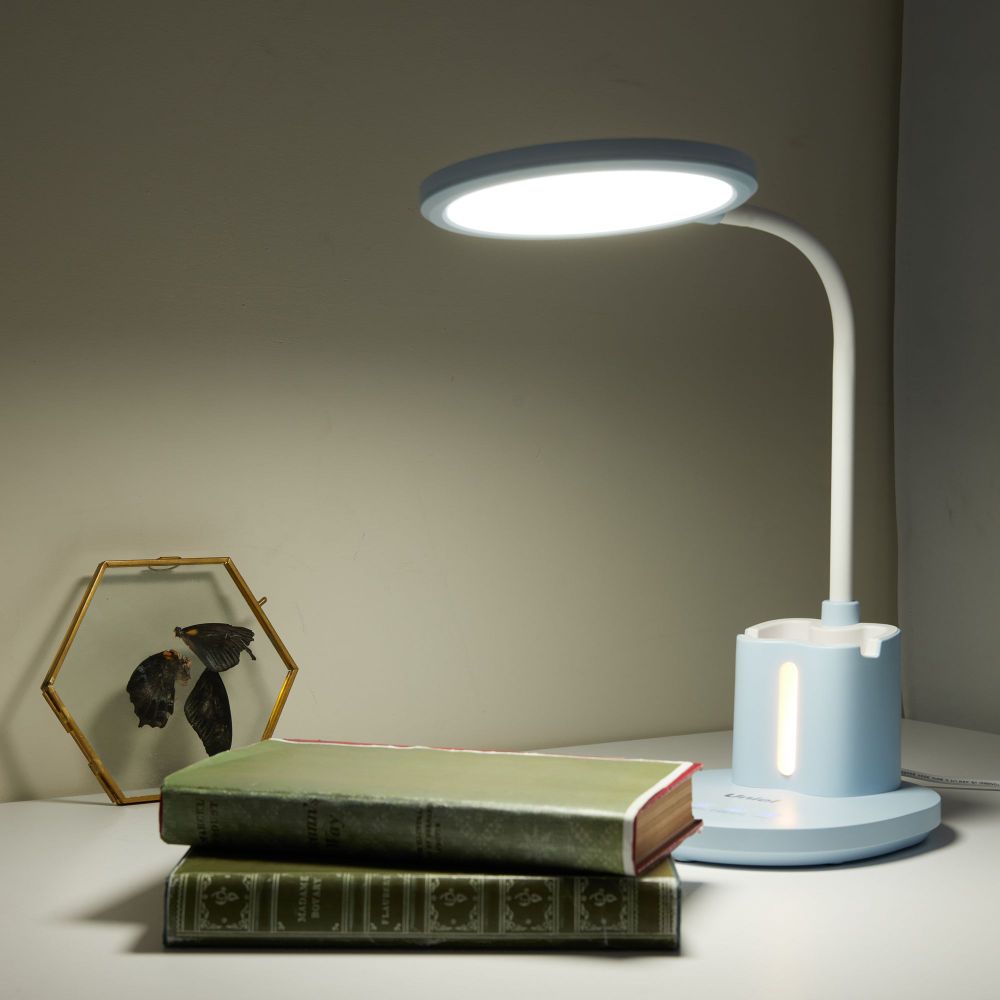 ULM-D150 15W-3000-6500K-DIM BLUE Светильник настольный светодиодный с подставкой под телефон и канцелярские принадлежности. С ночной подсветкой. Сенсорный выключатель. Диммер. Голубой. TM Uniel