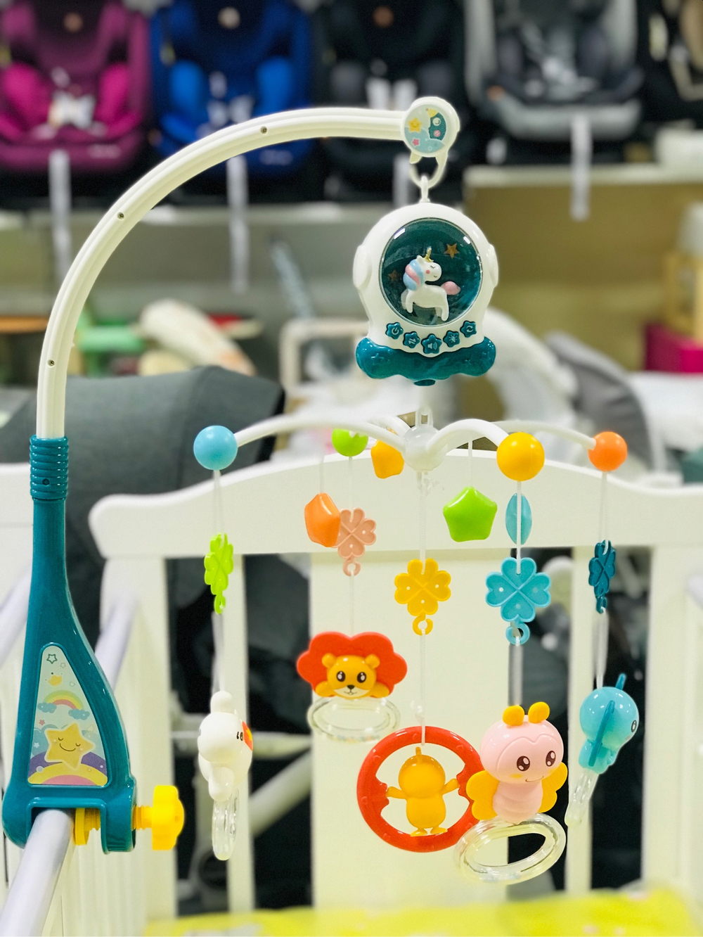 106851/Музыкальная карусель на кроватку "Elefantino" синий на бат. 108 мелодий, 5 вращ. игрушек