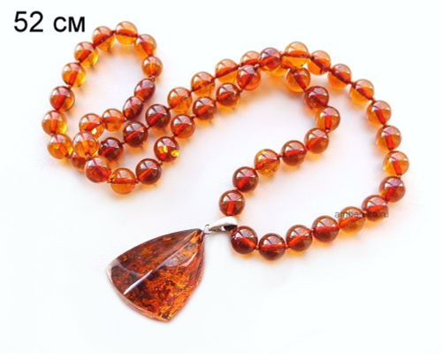 колье из натурального янтаря с кулоном