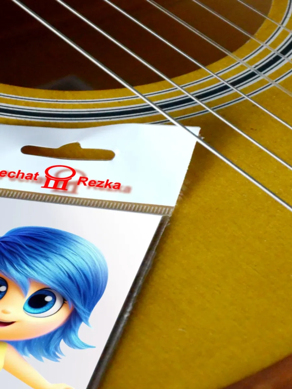 Стикер - Аниме девочка с голубыми волосами